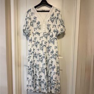 Chic Blue Floral Midi Dress